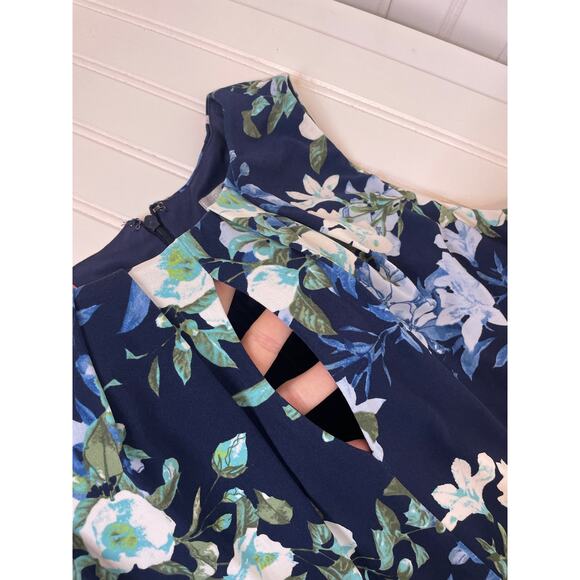 London Times Blue Floral Keyhole Pleated Midi Dress Sleeveless Womens Size 10P - Picture 6 of 8